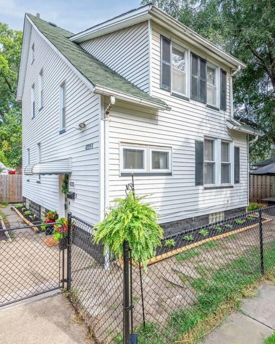 Charming Retreat In Cleveland Villa Екстериор снимка