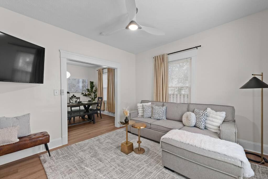Charming Retreat In Cleveland Villa Екстериор снимка